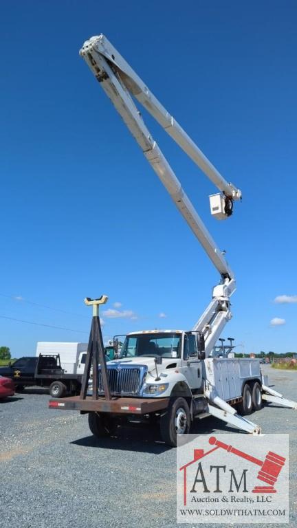 2005 International 7400 Bucket Truck - 100'