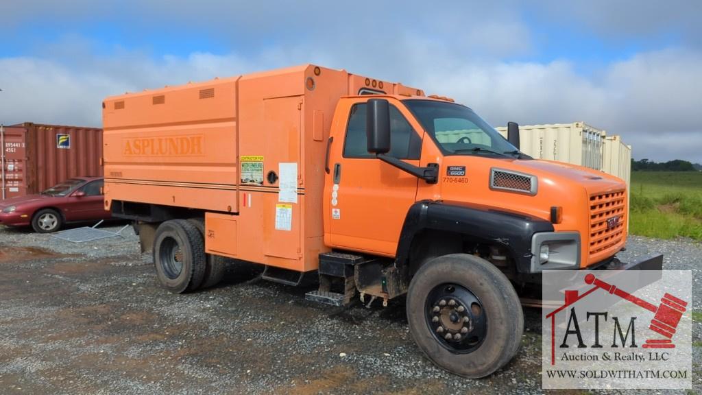 2006 GMC 6500 Chip Truck