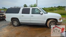 2005 Chevrolet Suburban 4X4 (Salvaged Title)