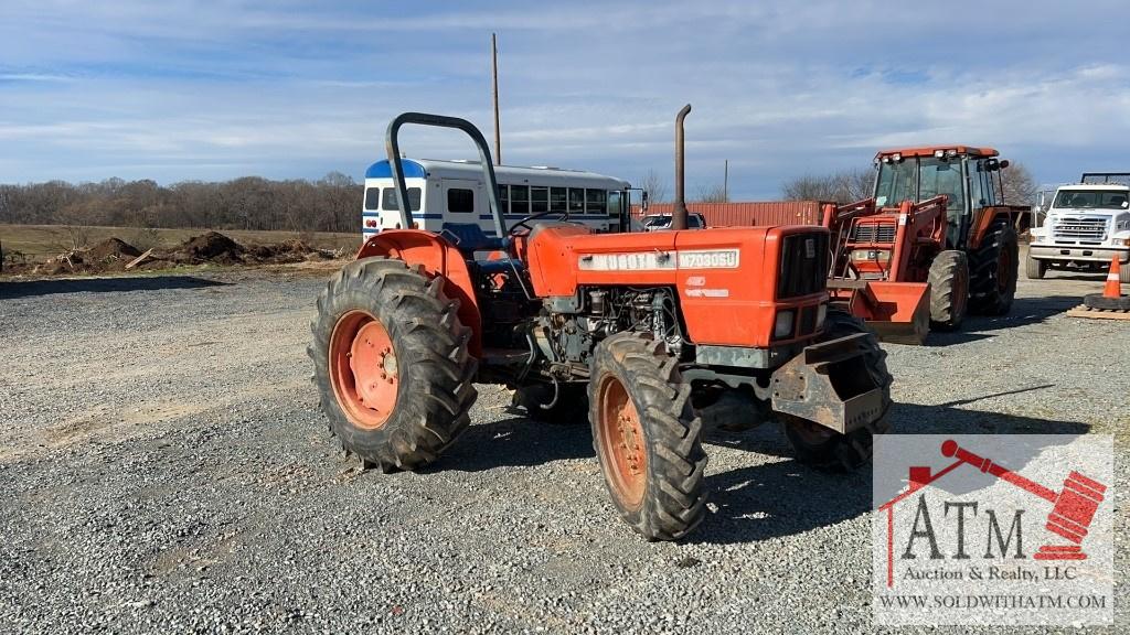 Kubota M7030SU Tractor 4X4