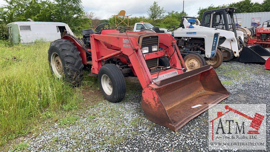 Massey Ferguson 360 w/ 232 Loader