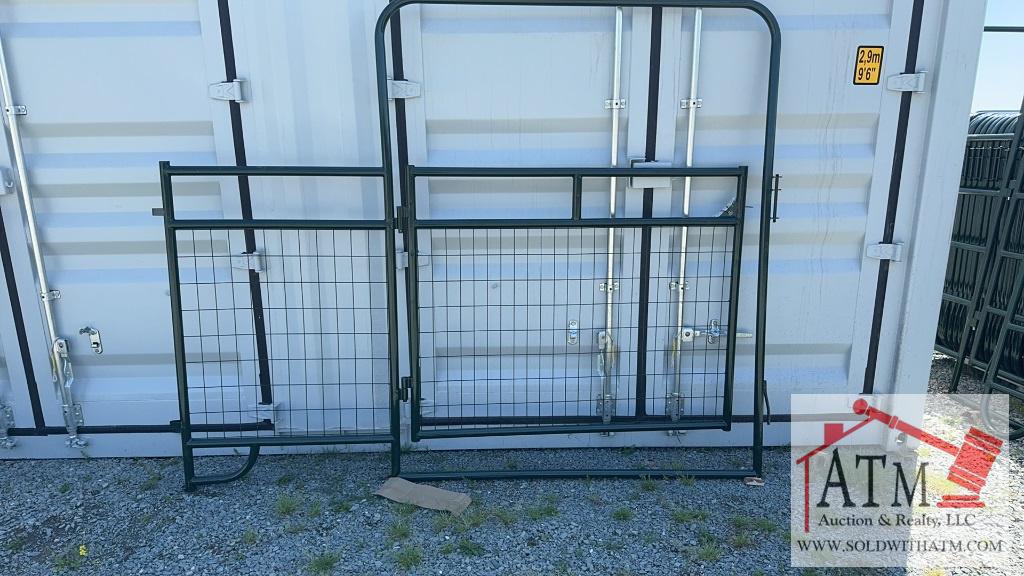 (1) NEW Corral Mesh Gate