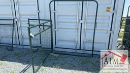 (1) NEW Corral Mesh Gate