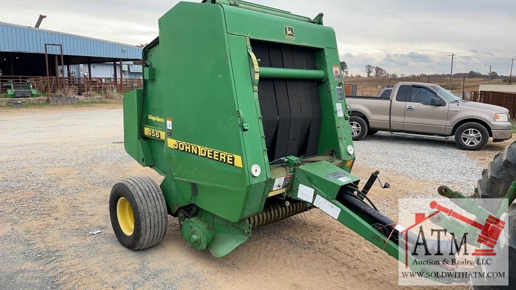 John Deere 456 Round Baler