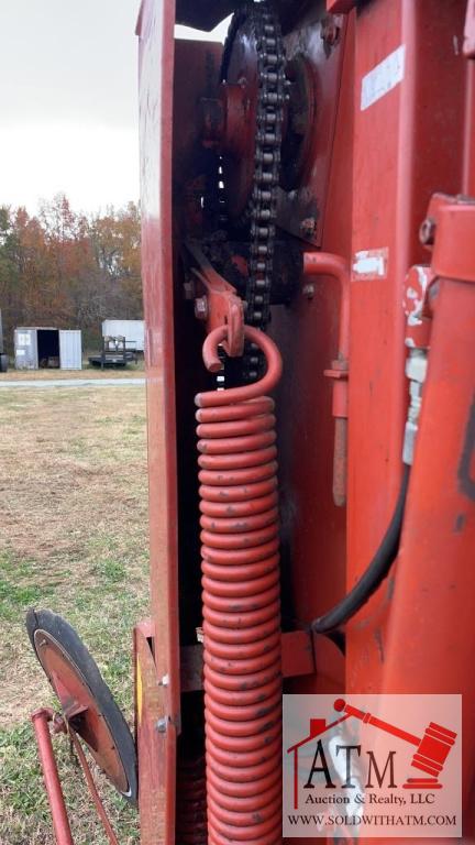 Hesston 5530 Round Baler