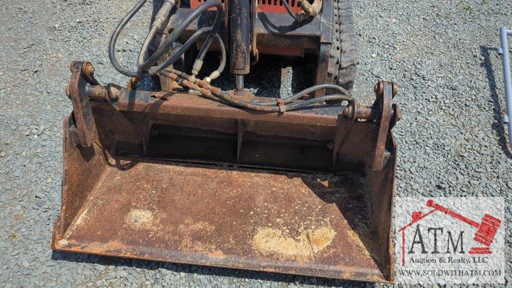 Ditch Witch S-650 w/ 45" 4-in-1 Bucket