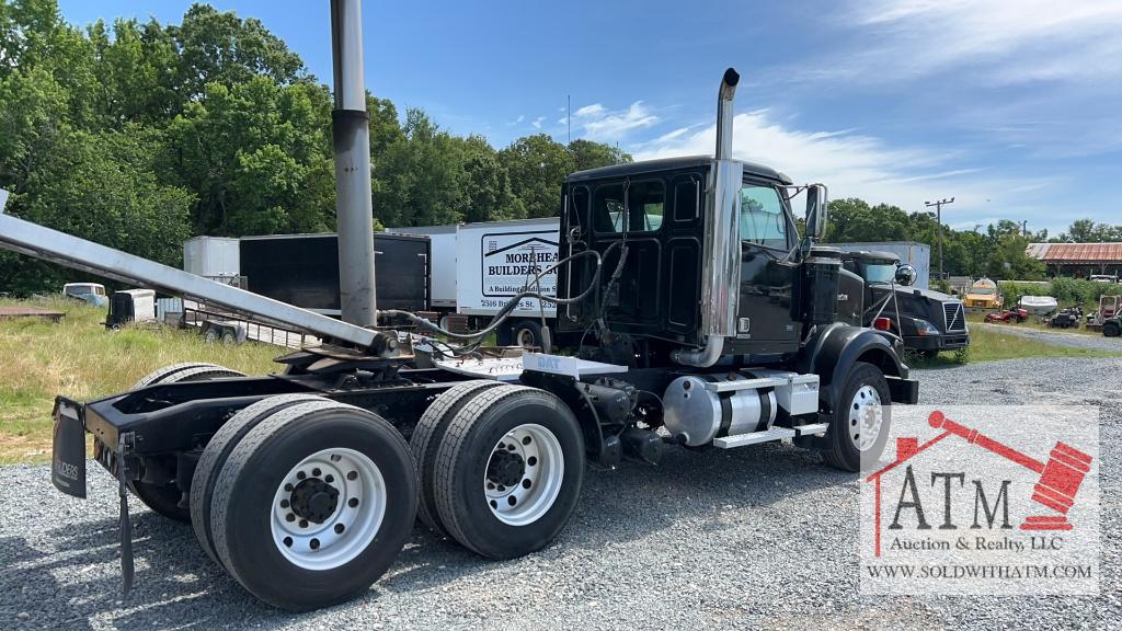2017 Western Star 4900 SF (Glider)