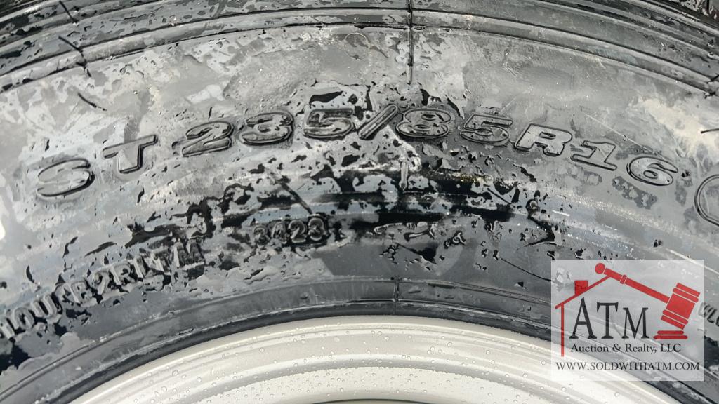 (1) NEW 235/85-16 14-Ply 8-Lug Tire/Wheel Assy