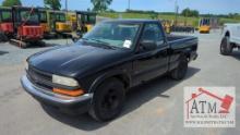 2000 Chevrolet S10 LS (Salvaged Title)