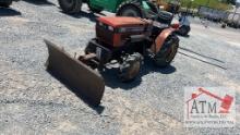 Case/IH 235 4x4 Tractor w/ Blade