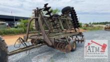 John Deere T0230 Folding Disc