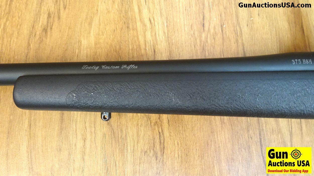 BAT MACHINE CO CUSTOM .375 H&H Bolt Action Custom Rifle. Excellent Condition. 26" Barrel. Shiny Bore