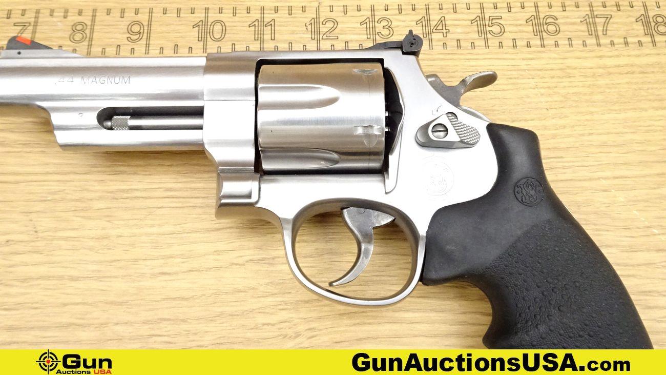 S&W 629-6 .44 MAGNUM Revolver. Excellent. 4" Barrel. Shiny Bore, Tight Action This iconic revolver b