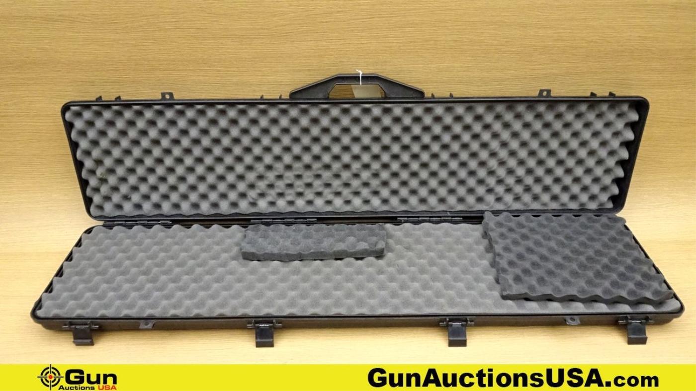 Contico Rifle Case. Excellent. Black Heavy Polymer Lockable Double Rifle Padded Case w/ Molded Natur