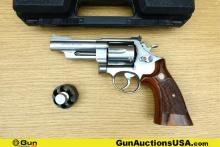 S&W 629-3 .44 MAGNUM Revolver. Very Good. 4" Barrel. Shiny Bore, Tight Action This robust revolver f