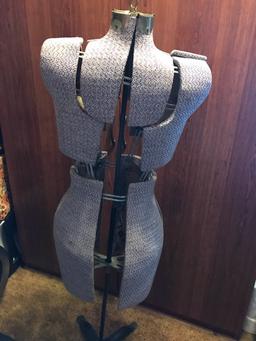 Acme Adjustable Dress Form