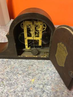 Sessions Mantle Clock
