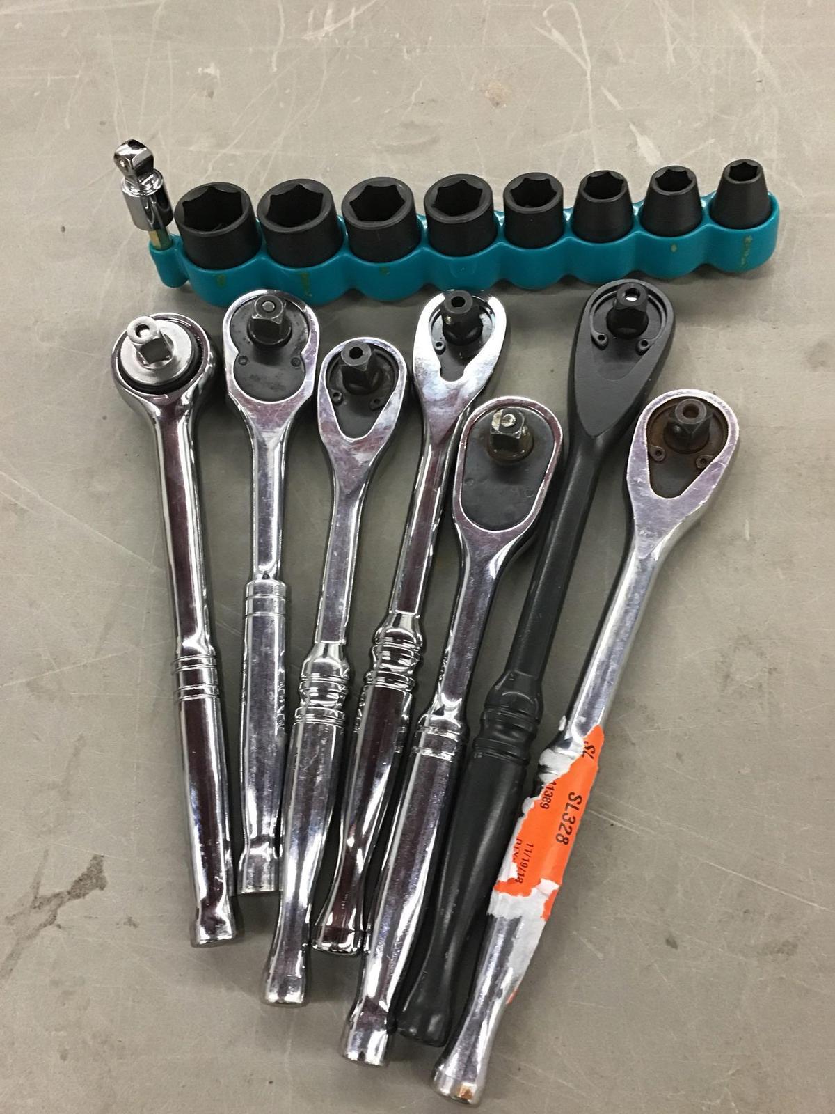 Ratchet lot