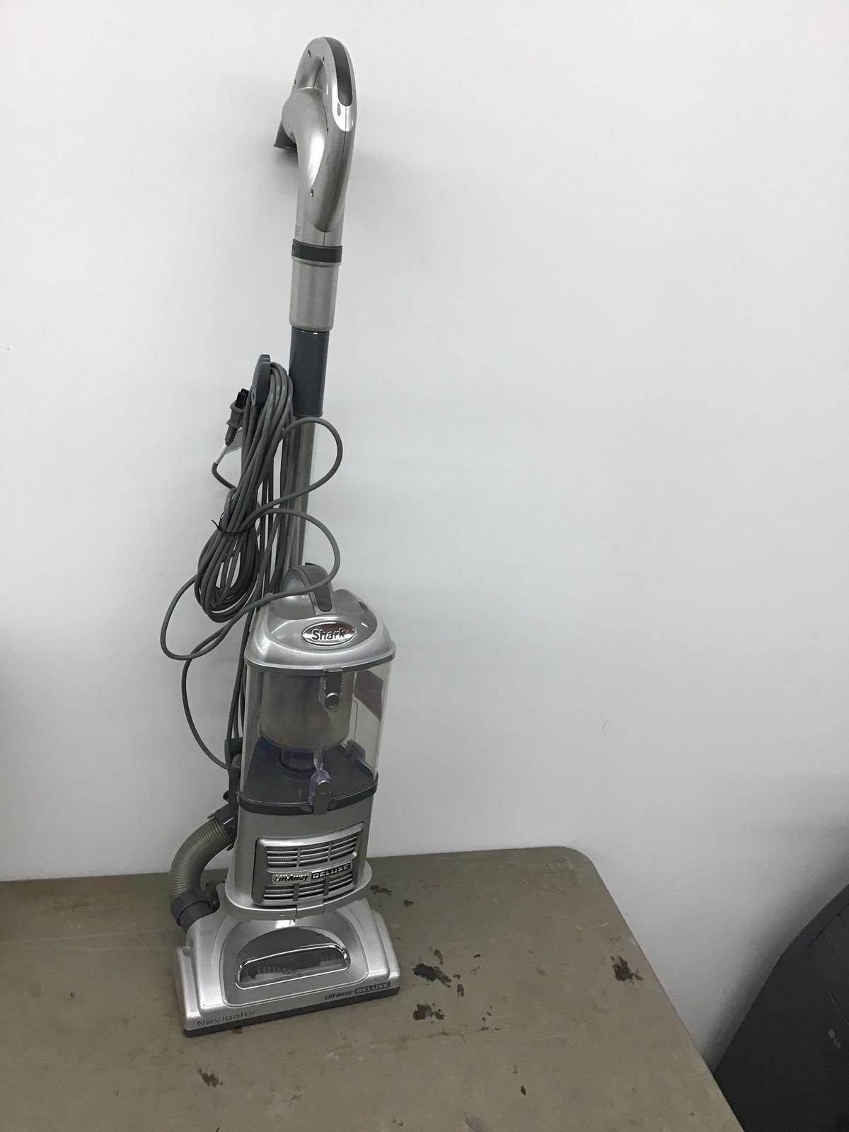 Shark Navigator Lift-away