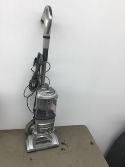 Shark Navigator Lift-away