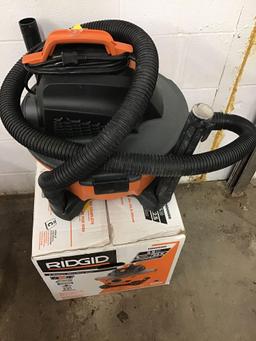 Ridged wet dry vac