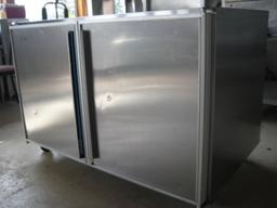 Silver king 2 door under counter cooler