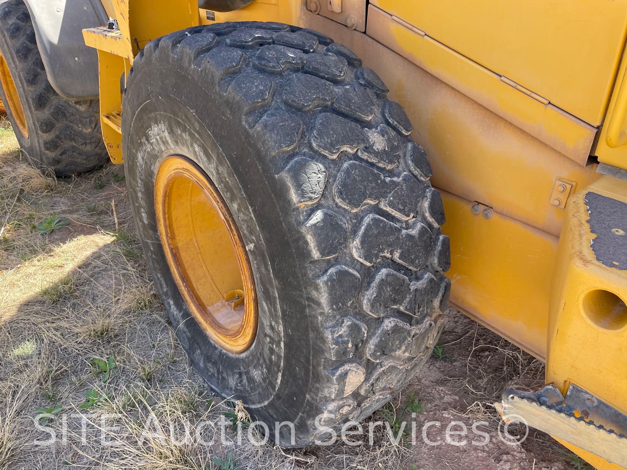 2011 John Deere 624K Wheel Loader