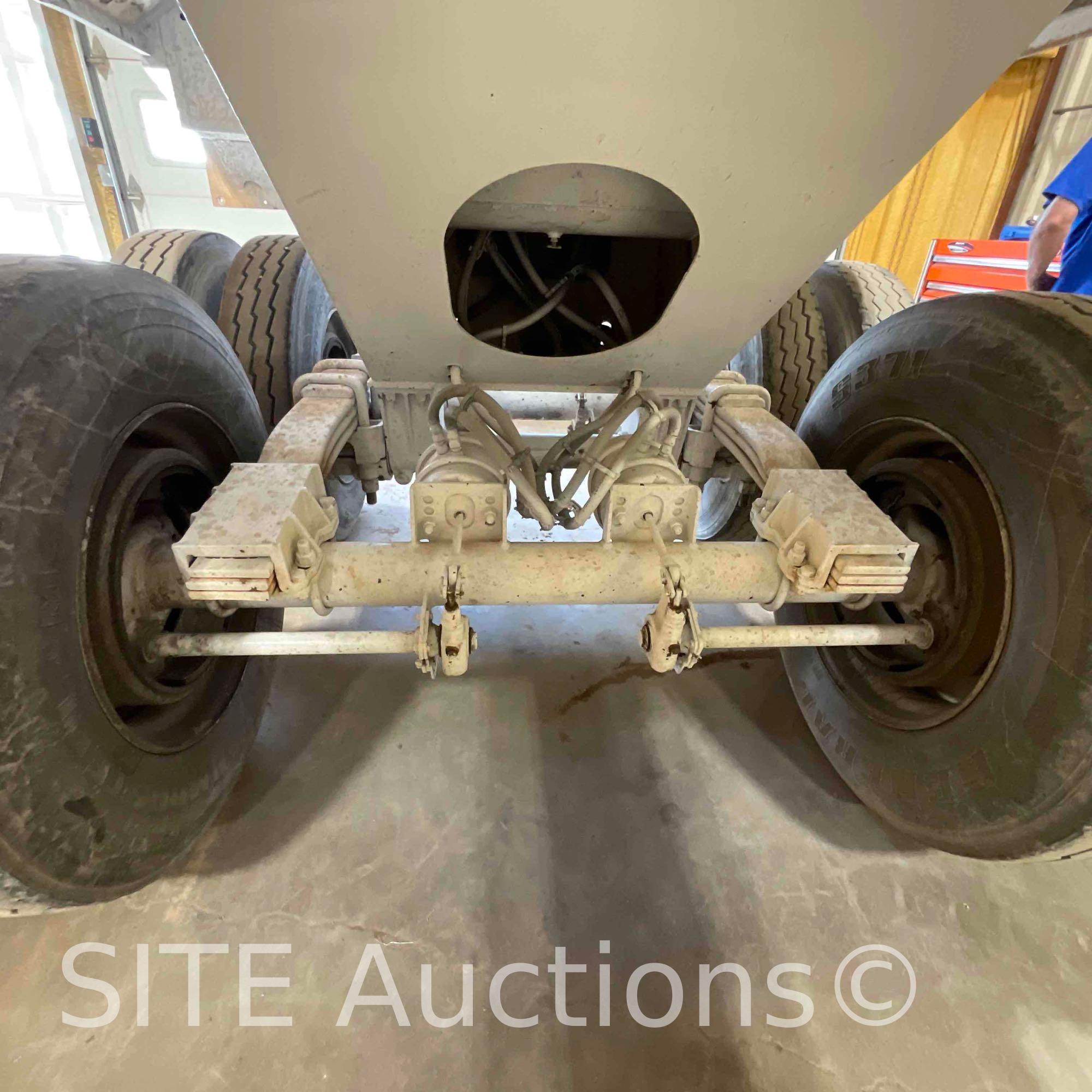 2017 Manac T/A End Dump Trailer