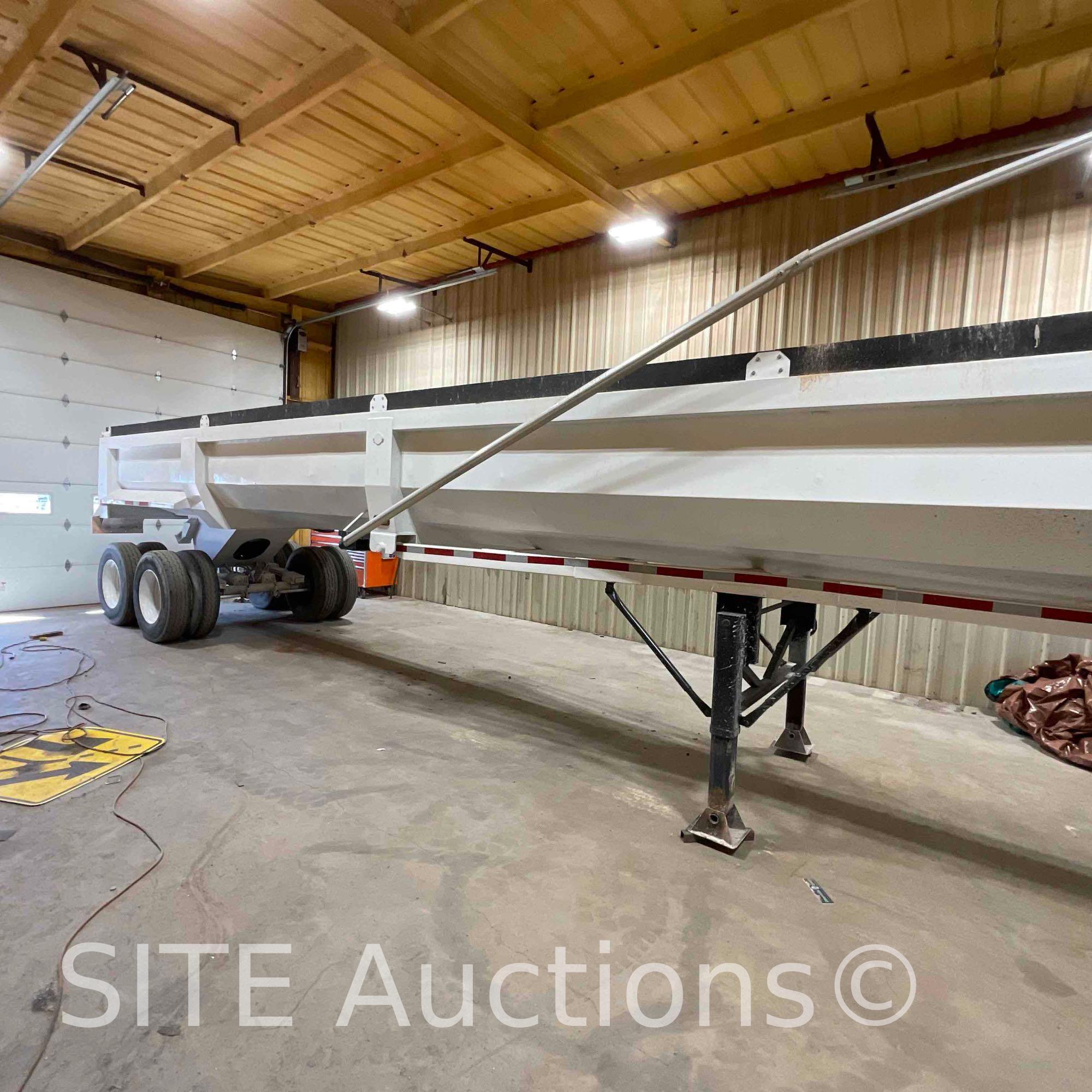 2017 Manac T/A End Dump Trailer