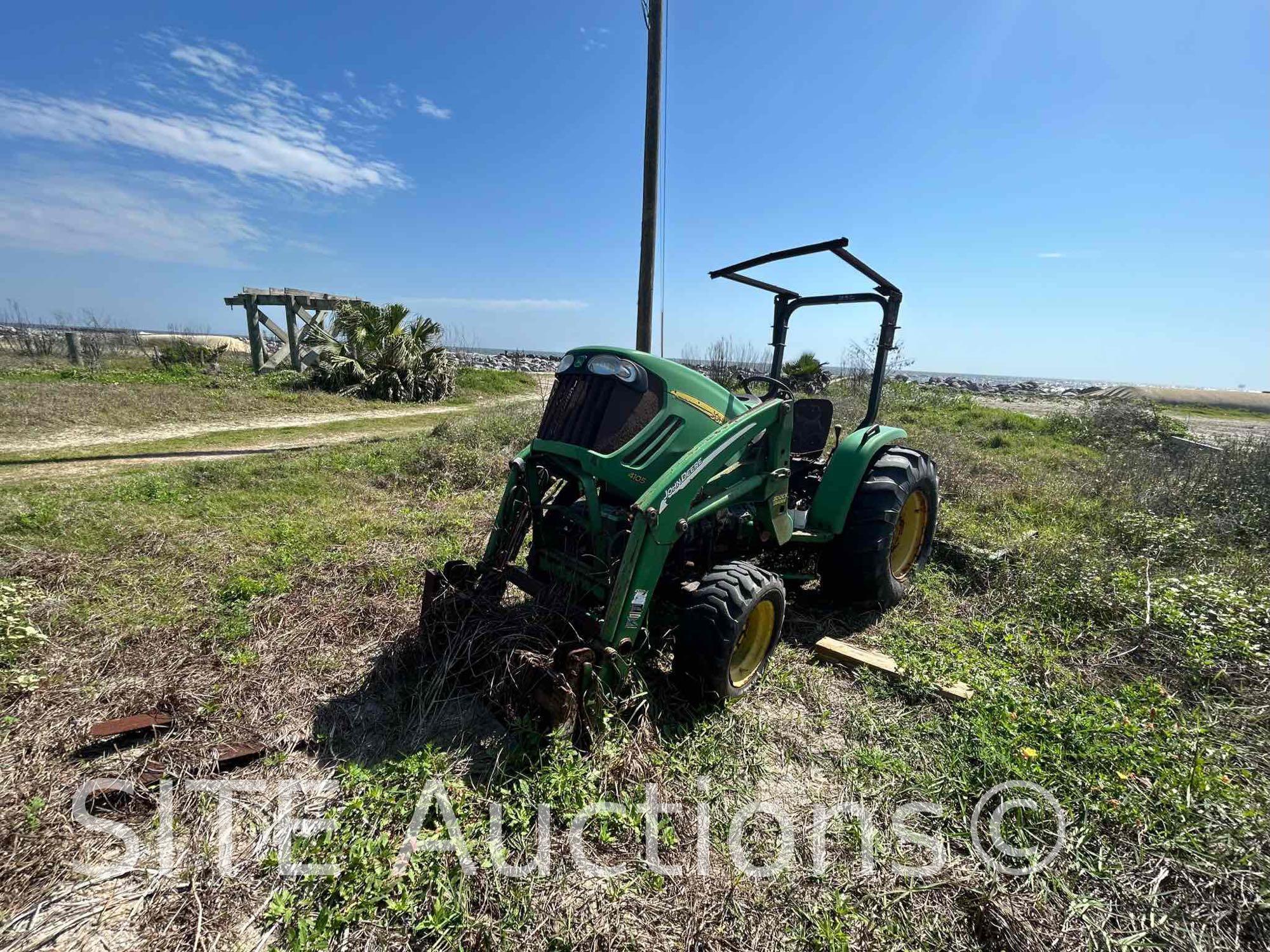 John Deere 4105 Compact Utility Tractor