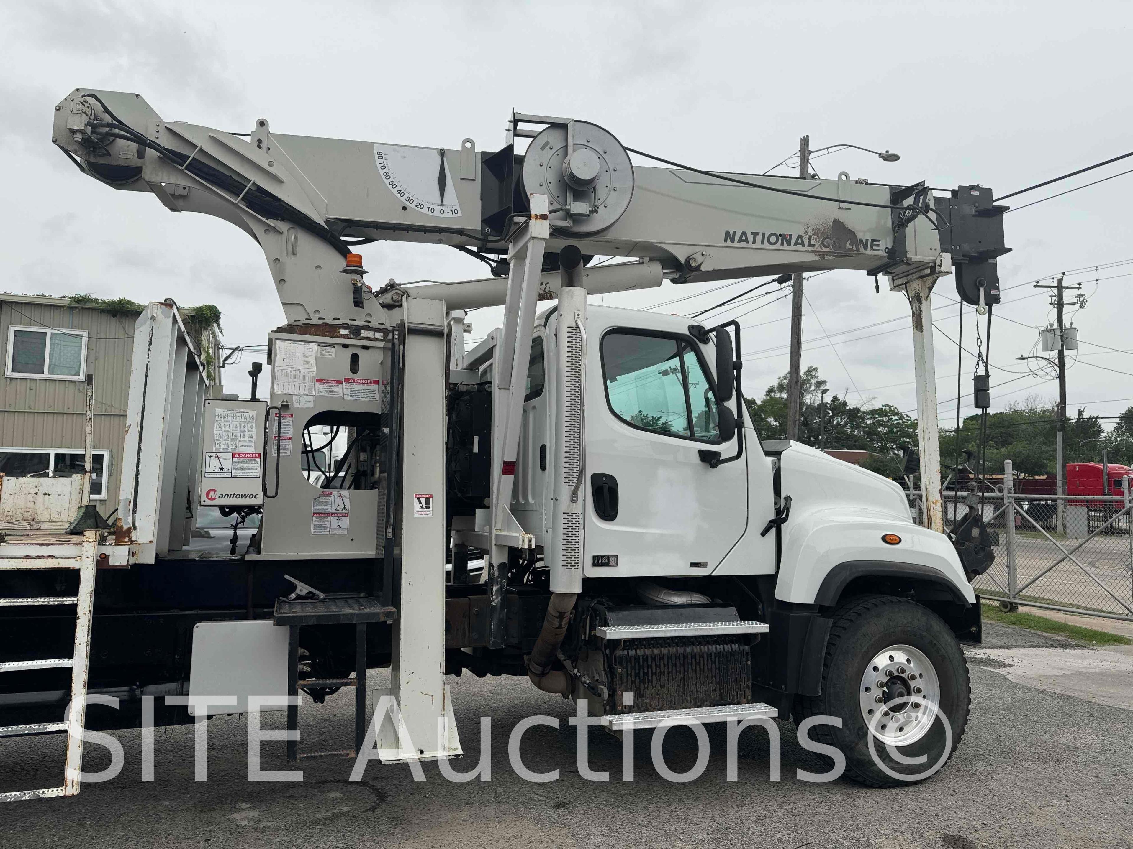 2014 Freightliner 114SD T/A Crane Truck