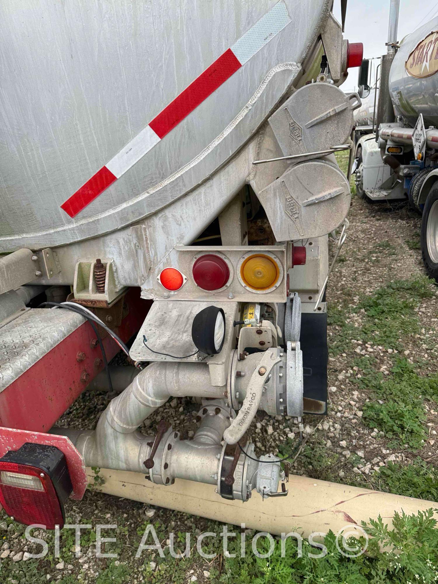 1999 Freightliner T/A Fuel Truck