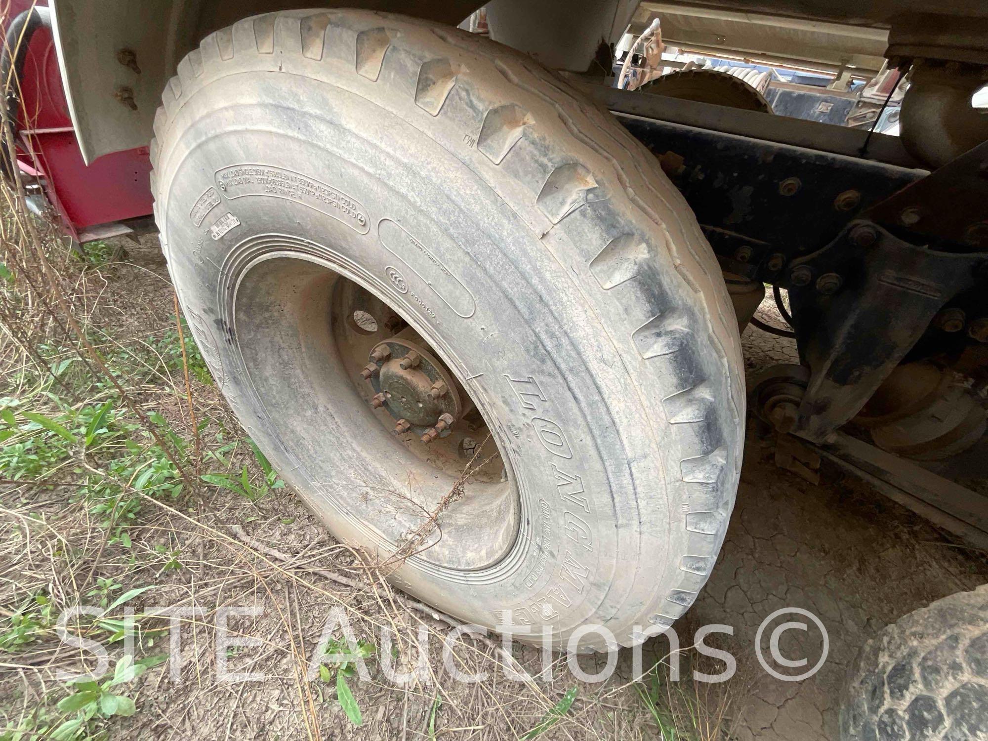 1996 Freightliner FLD T/A Fuel Truck