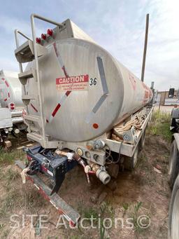 1996 Freightliner FLD T/A Fuel Truck