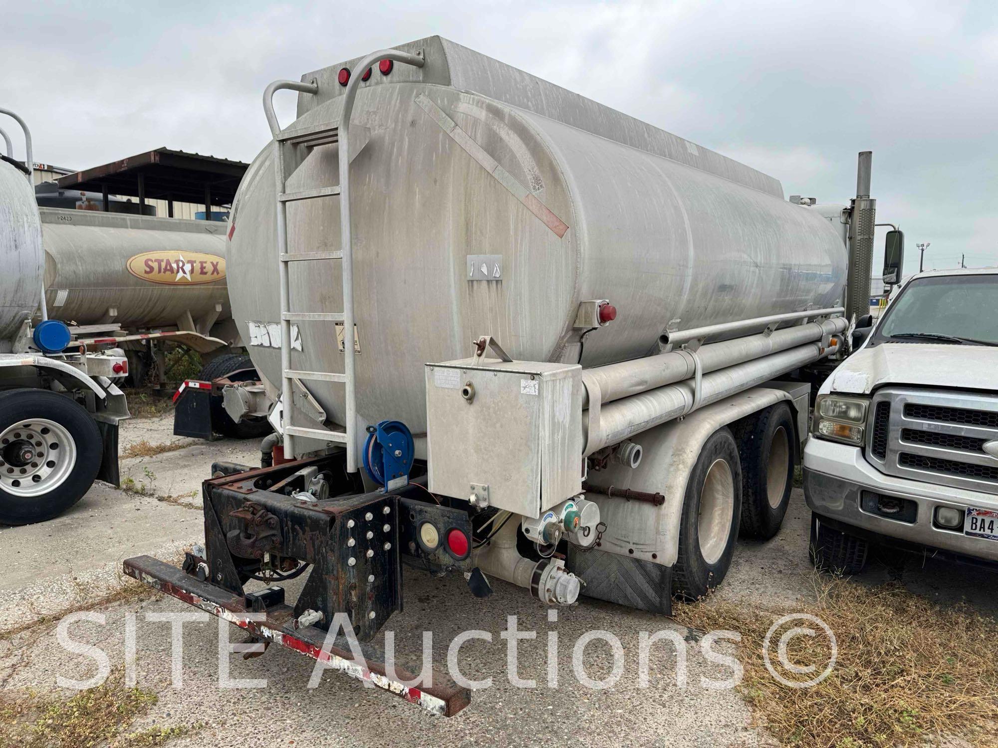 2007 Freightliner Columbia T/A Fuel Truck