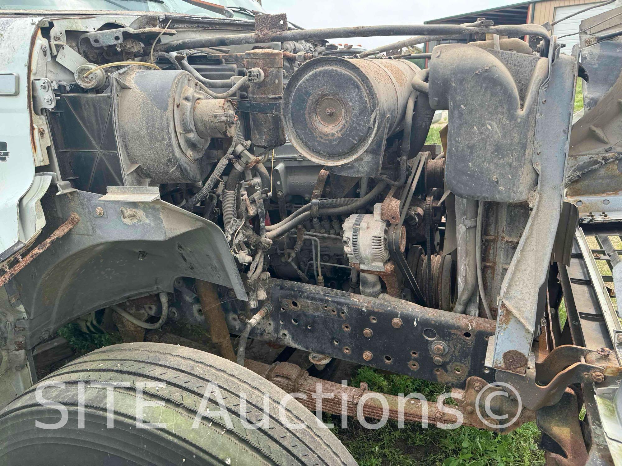 1996 Ford F700 S/A Dump Truck