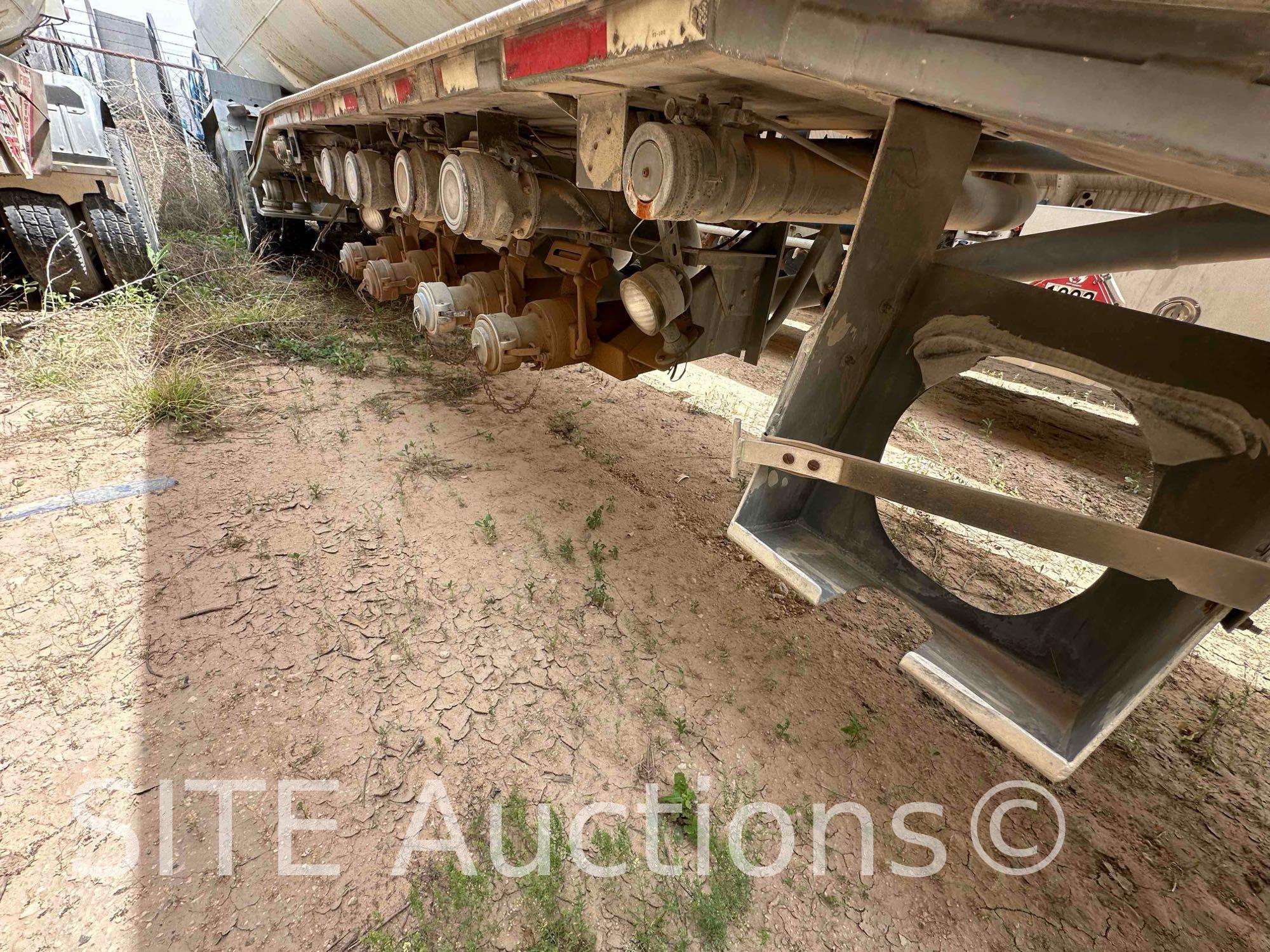 2000 Heil T/A Tank Trailer