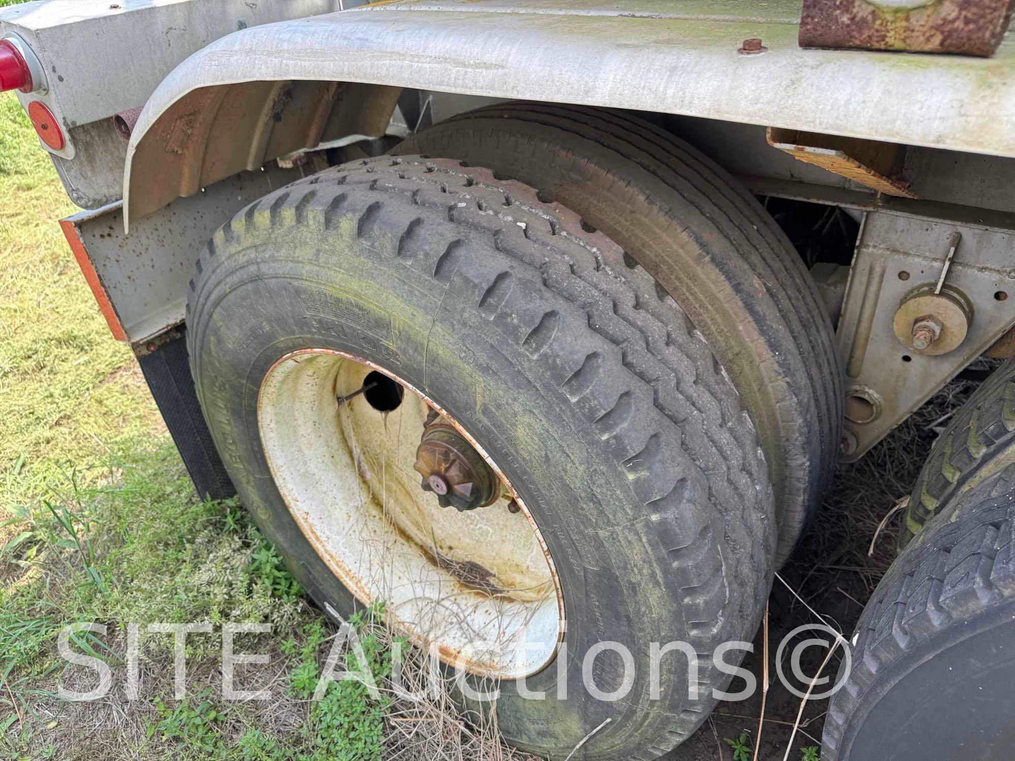 1988 Fruehauf T/A Tank Trailer