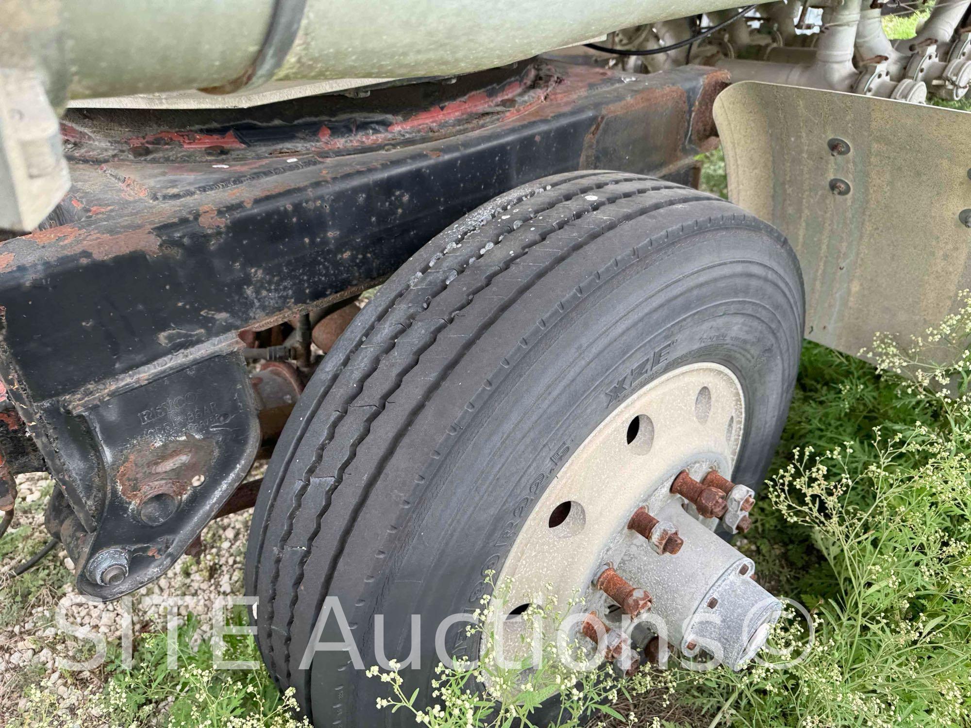 2000 Weld-It Pup Tank Trailer