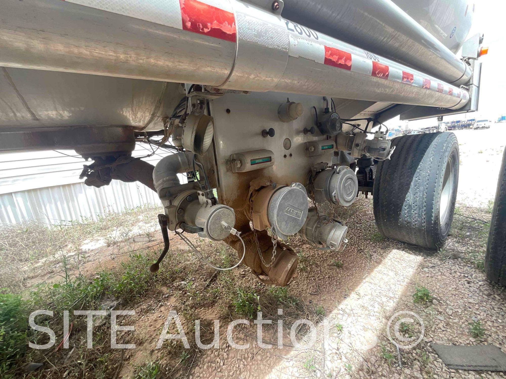 1998 Weld-It Pup Tank Trailer