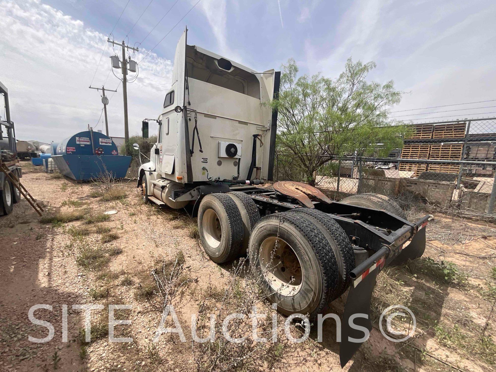 2007 International 9400i T/A Sleeper Truck Tractor