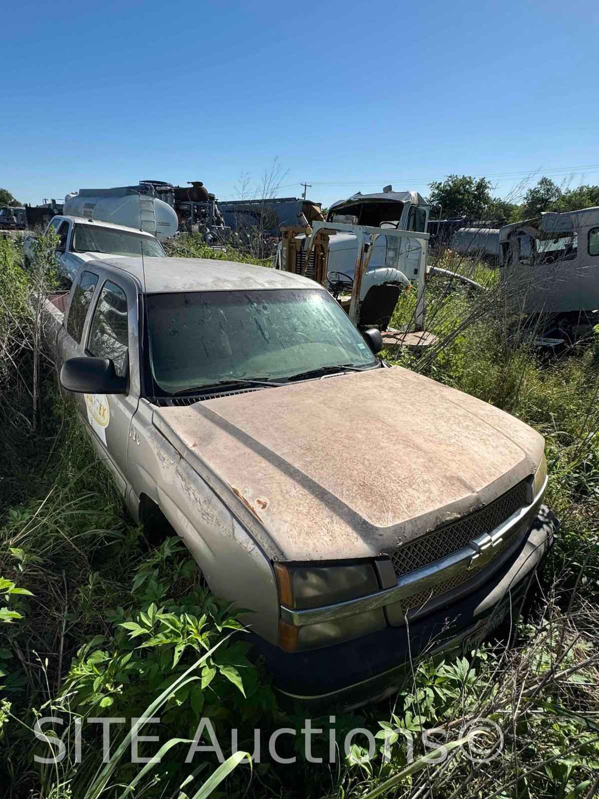 2004 Chevrolet Silverado 1500 Extended Cab Pickup Truck