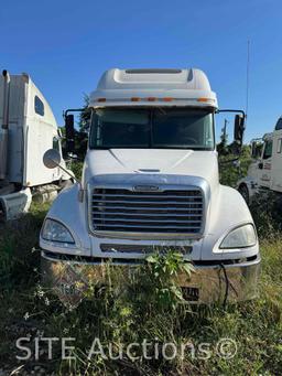 2004 Freightliner Columbia T/A Sleeper Truck Tractor