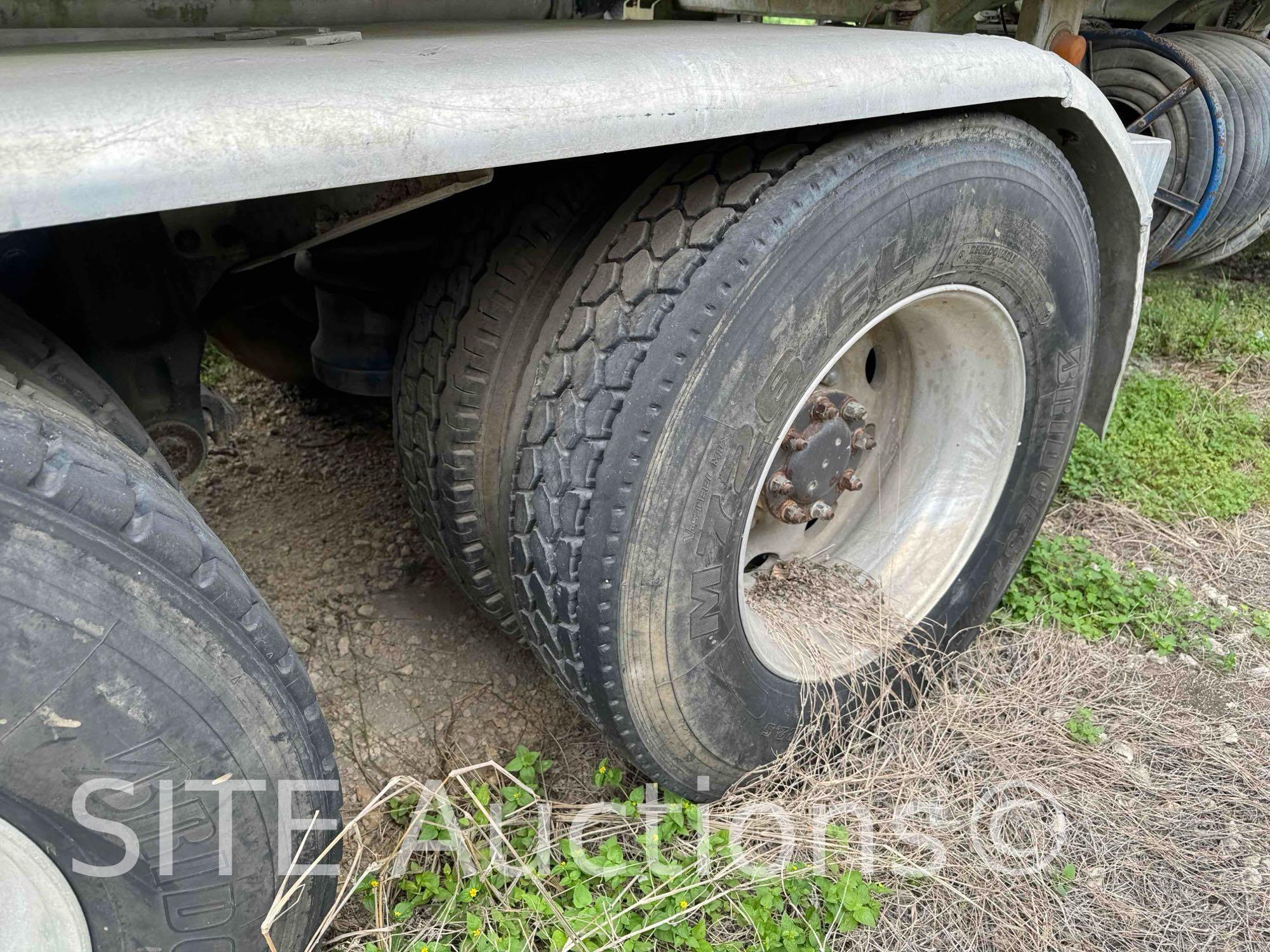 2000 Peterbilt 379 T/A Fuel Truck