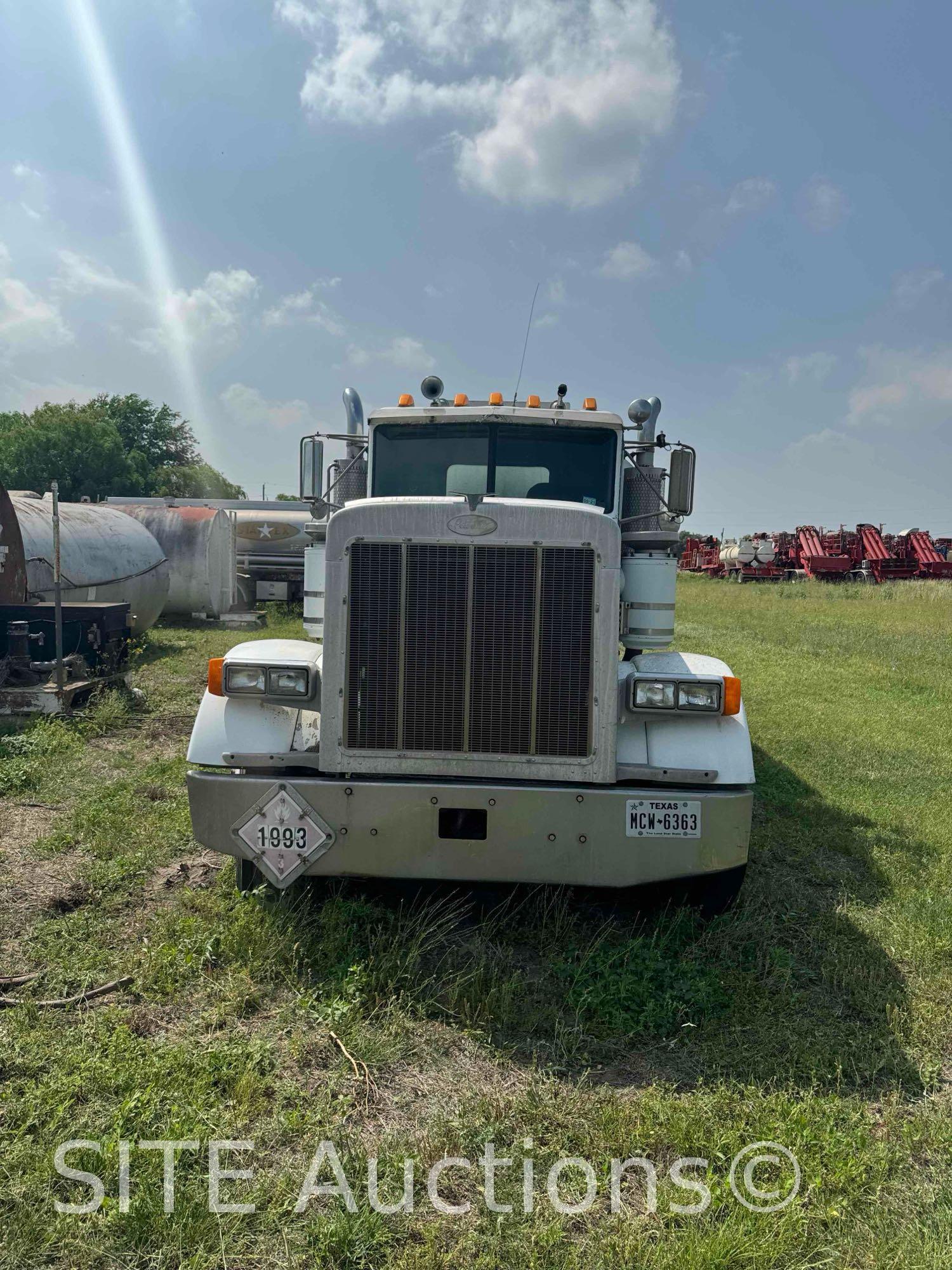 1998 Peterbilt 379 T/A Fuel Truck