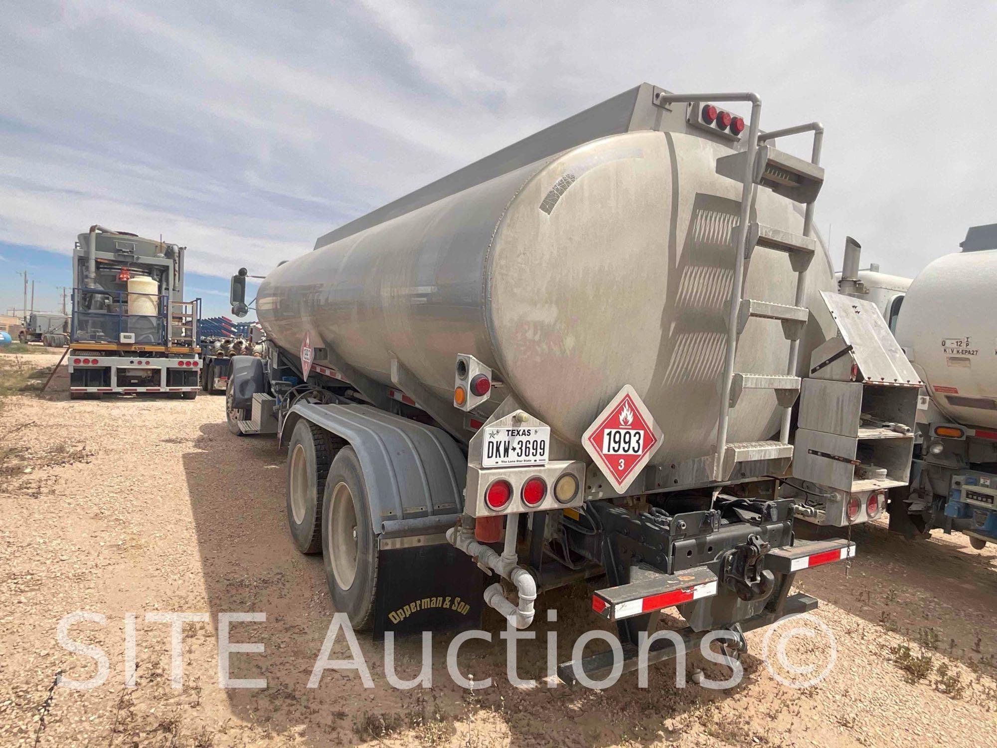 1997 Peterbilt 379 T/A Fuel Truck