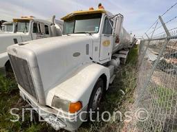 1999 Peterbilt 385 T/A Fuel Truck