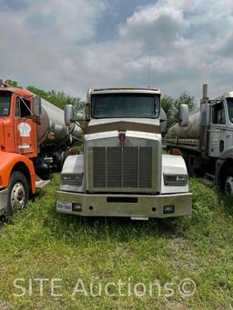 2005 Kenworth T800 T/A Fuel Truck