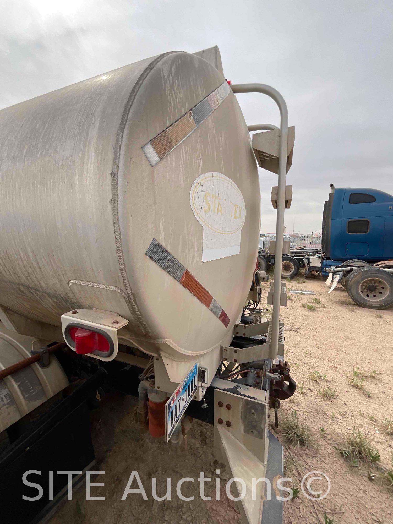 2002 Kenworth T800 T/A Fuel Truck