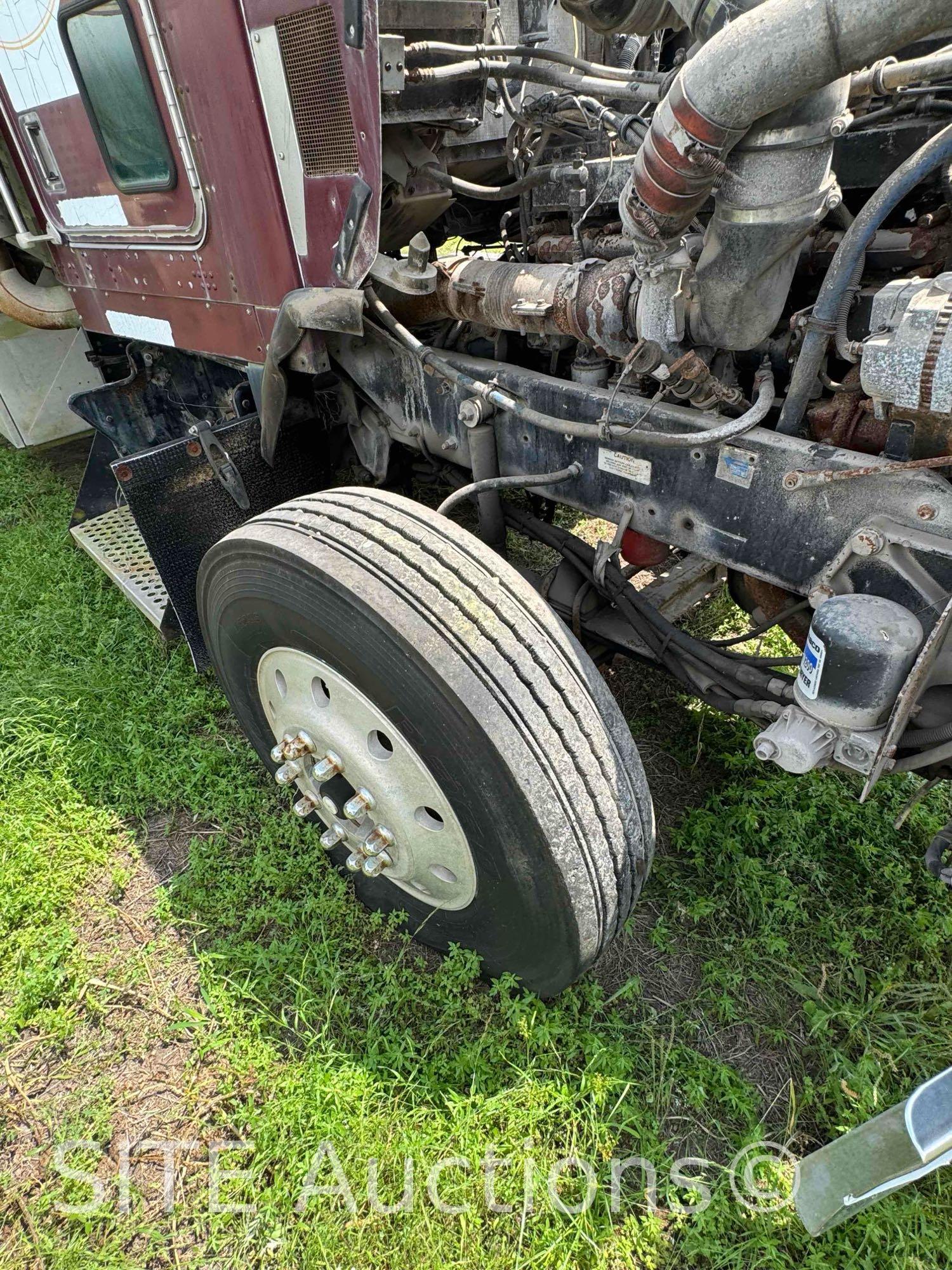 1998 Kenworth T800 T/A Fuel Truck